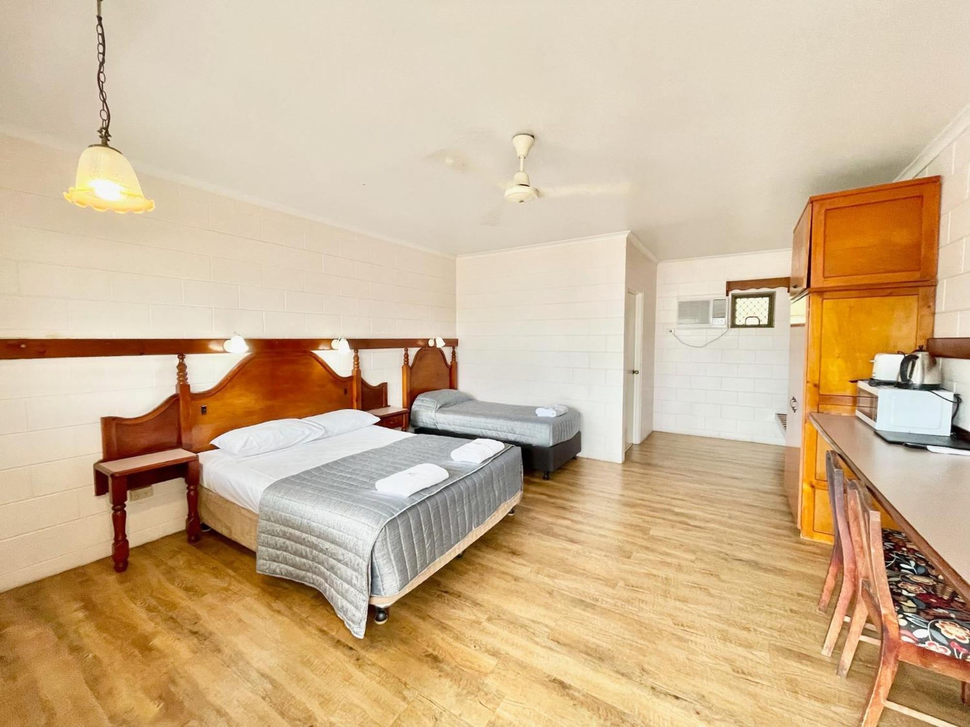 Yongala Lodge By The Strand Townsville Exterior photo